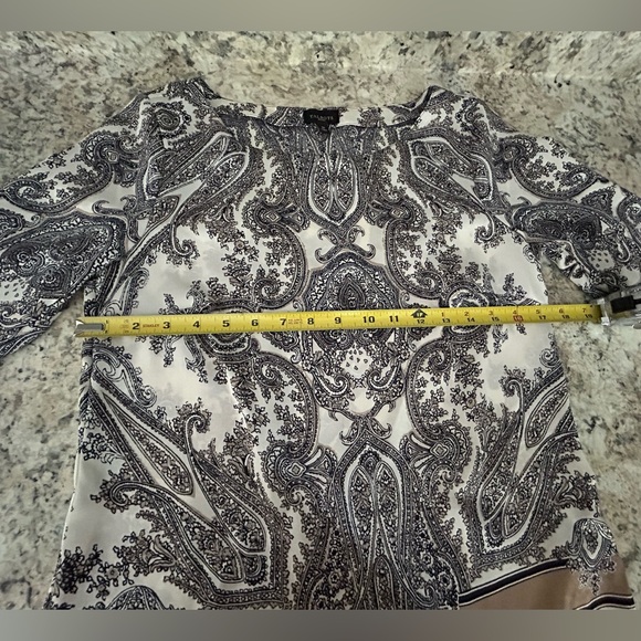 Talbots Silky Black White Tan Paisley Boho Floral Print Blouse Top Size 2P - Picture 7 of 8
